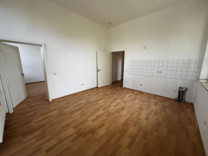 Wohnen in einer alten Schule: Schöne helle 2-Zimmer-Wohnung im 1. OG - Foto 4